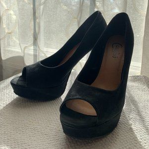 Candie's Peep Toe Pumps | Black Suede-like | Size: 8